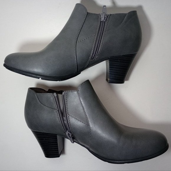 Croft and Barrow Grey Ankle Boots Size 8M - Picture 3 of 9